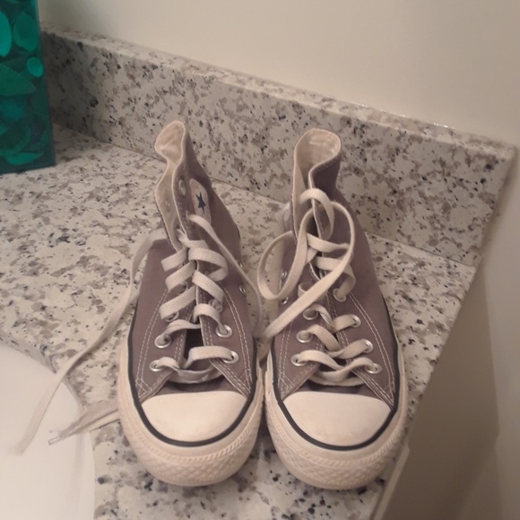 Gray Converses - Picture 2 of 4